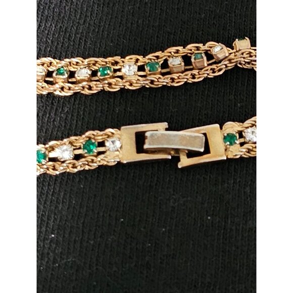 Vintage Bracelet 7" Gold Tone Three Strand Green and Clear Crystals Women's  EUC - Picture 3 of 5